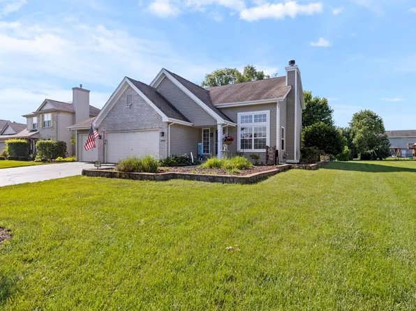 2266 Edge Rock Rd, Rockton, IL 61072