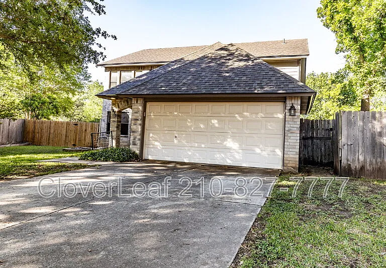 7426 Rainfall Park — Photo 3