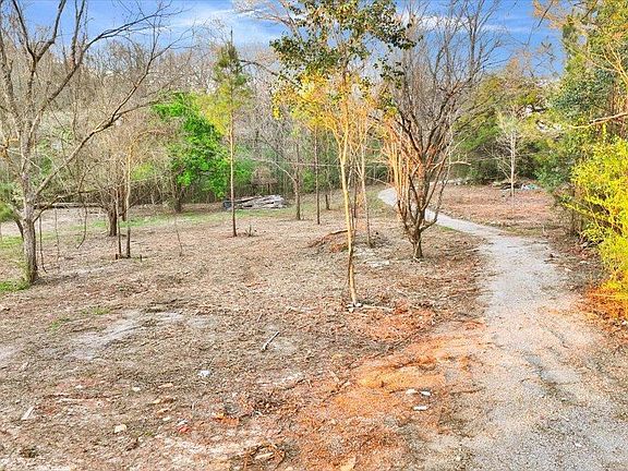 3rd image of 248 Jones Rd #1