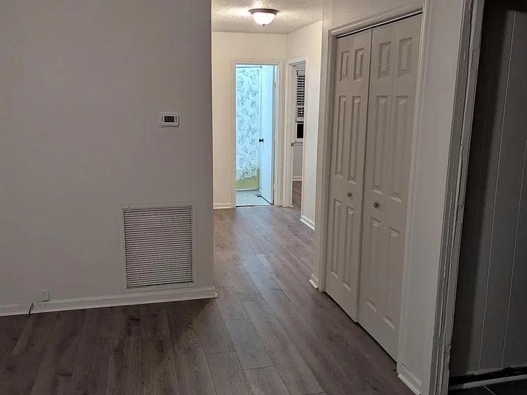 605 S Rucker Dr — Photo 5