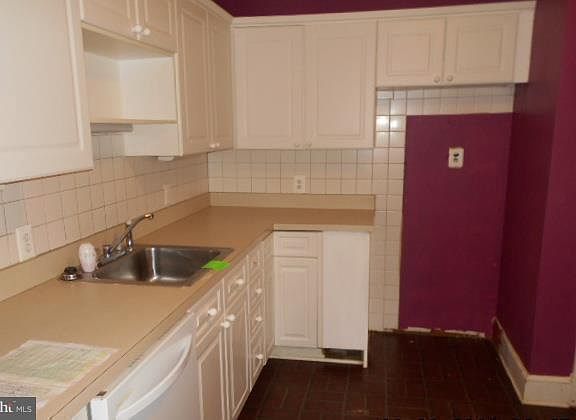 5th image of 13 Wakefield Ave