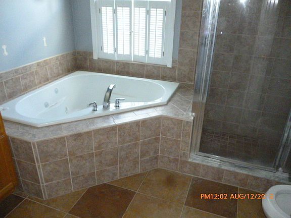 3rd image of 14 Forest Trl