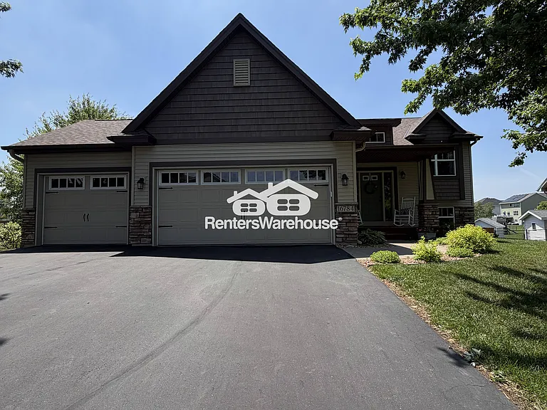 16784 Olivine St NW — Photo 3