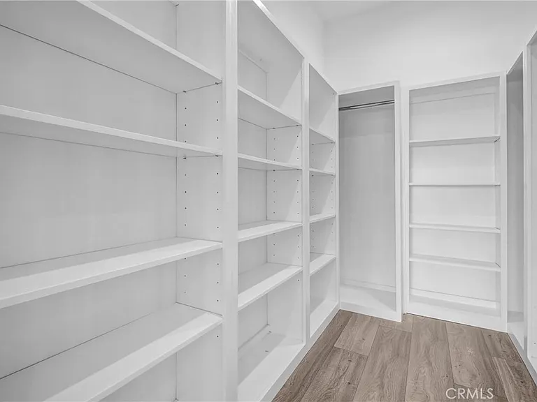 2130 W 238th St — Photo 33