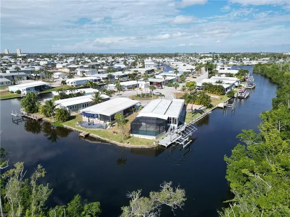 17941 Bryan CT, FORT MYERS BEACH, FL 33931