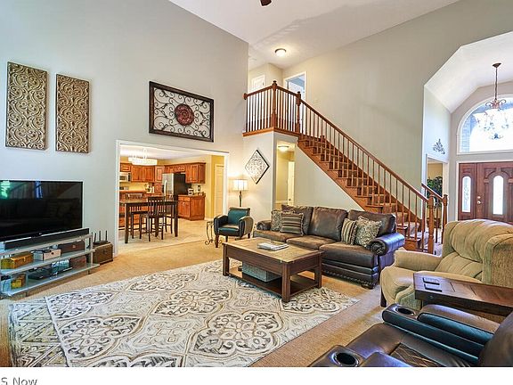 2nd image of 16200 Ceile Cir