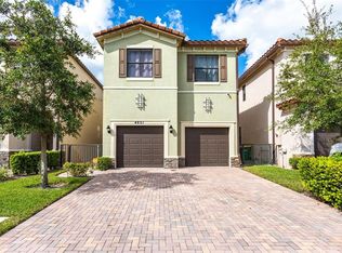 4851 NW 57th Ct, Fort Lauderdale, FL 33319