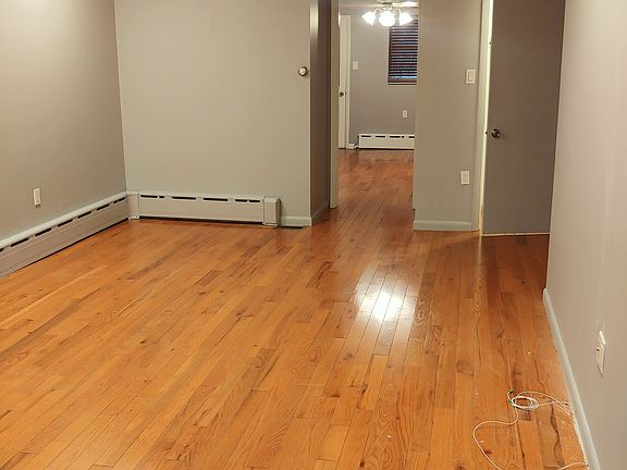 3rd image of 733 S 7th St Floor 1