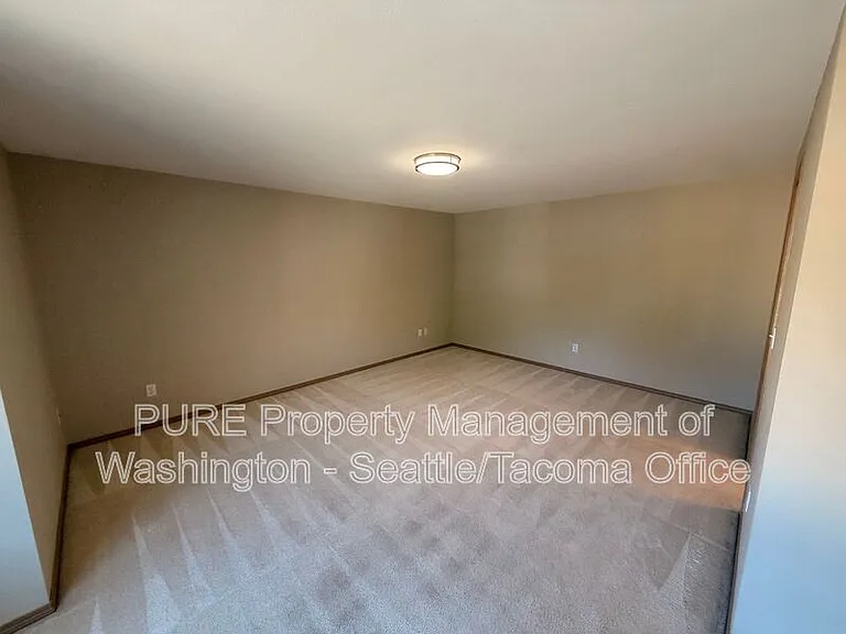 804 28th Ave SE — Photo 10