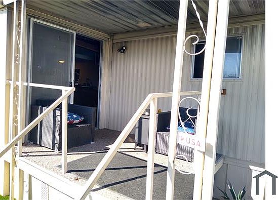 2nd image of 172 N Manzanita Ct