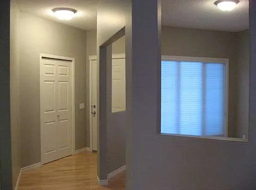 4 bed, 2.5 bath, 2100 sqft, $2,500 — Photo 2
