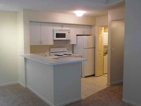 3rd image of 1280 Wildwood Lakes Blvd APT 208