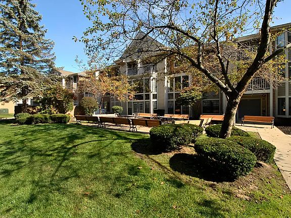 2nd image of 3900 Aspen Dr #11014