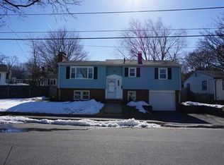 7 Cunha Rd, Peabody, MA 01960