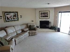 4th image of 12352 Capri Cir N