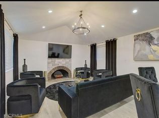 9578 Sunland Blvd, Sunland, CA 91040