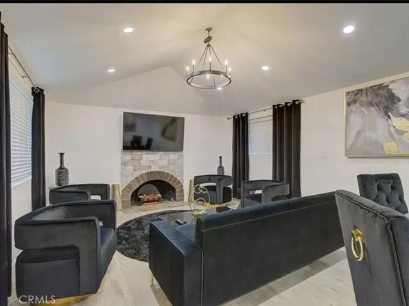 9578 Sunland Blvd, Sunland, CA 91040