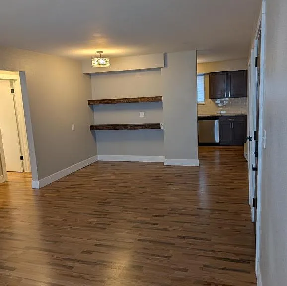 2408 Texel Dr #7 — Photo 10