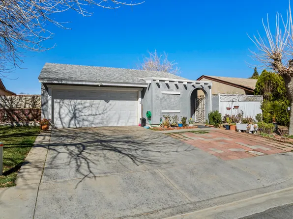3111 E Avenue Q #13, Palmdale, CA 93550