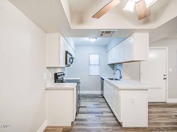 3rd image of 2220 W Dora St APT 205