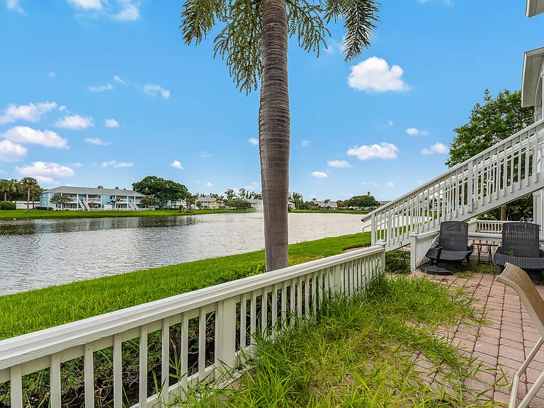 204 Pompano Dr SE #A — Photo 35