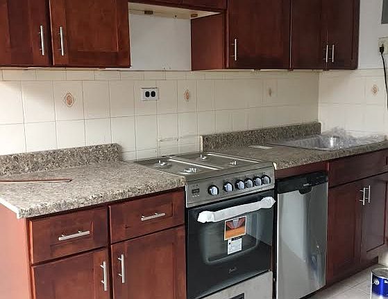 3rd image of 208 Greene Ave