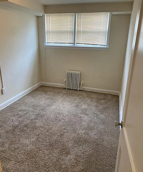 1359 Morris Rd SE — Photo 3