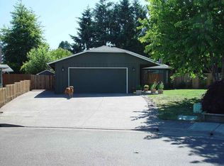 1415 NE 14th Ave, Hillsboro, OR