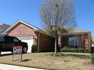 9861 Gallatin Ln, Fort Worth, TX 76177