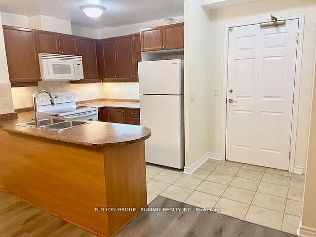 350 Princess Royal Dr #312 — Photo 2