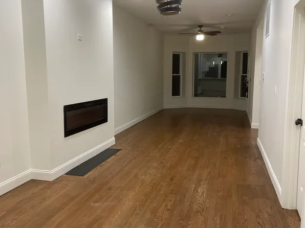 2802 W Warren Blvd #2, Chicago, IL 60612