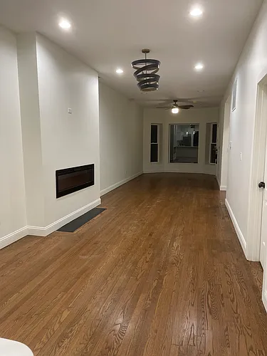 2802 W Warren Blvd #2 Photo 1