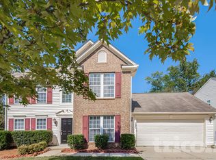 1221 Brook Farm Ln, Charlotte, NC 28214