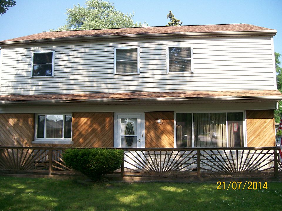 1st image of 10719 S Komensky Ave