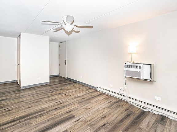 2nd image of 362 W Miner St APT 1B