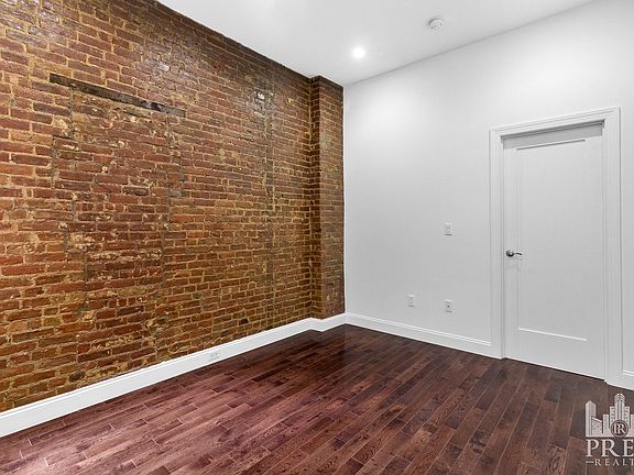 3rd image of 176 E 85th St #4DD
