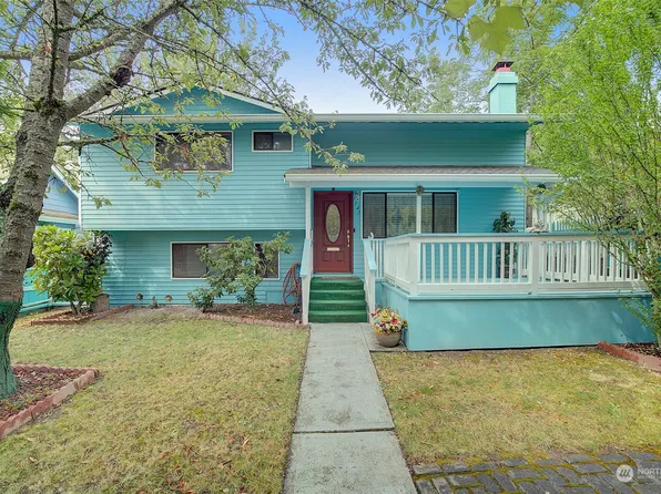 7747 34 Avenue SW, Seattle, WA 98126