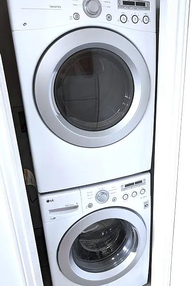 272 W 400 N — Photo 7