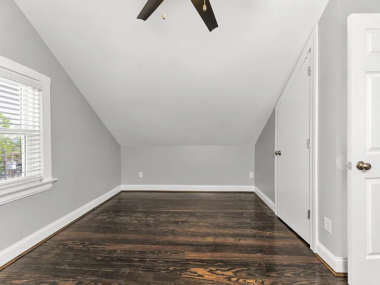 1917 Crane Ave #2 — Photo 9