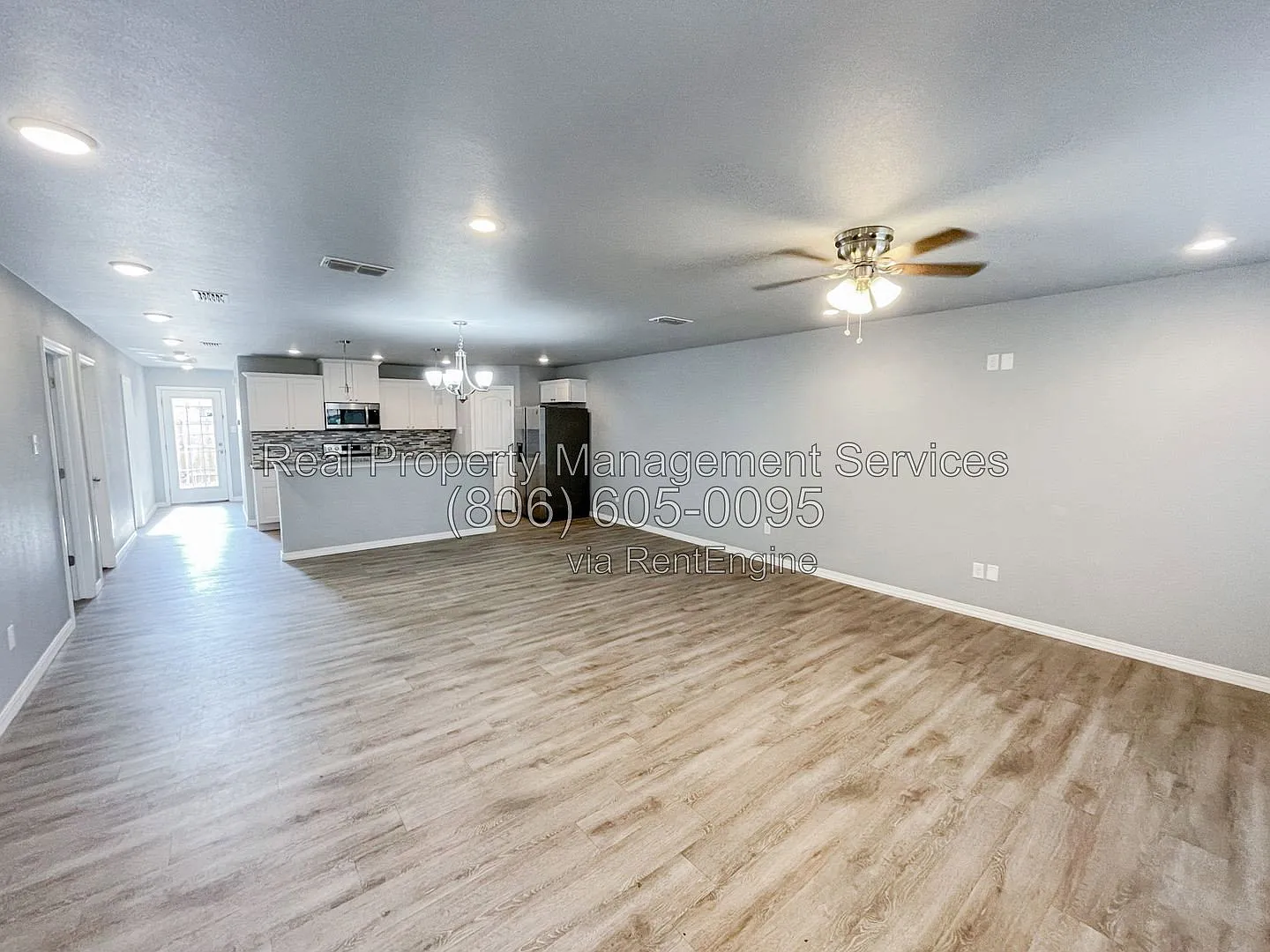 4 bed, 2.0 bath, 1560 sqft, $1,400 — Photo 2