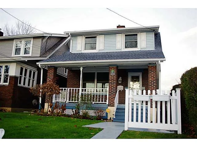 3428 Harrisburg St photo 1