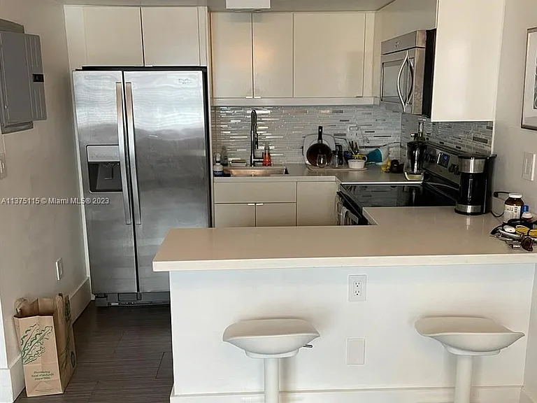 753 Michigan Ave #2E — Photo 5
