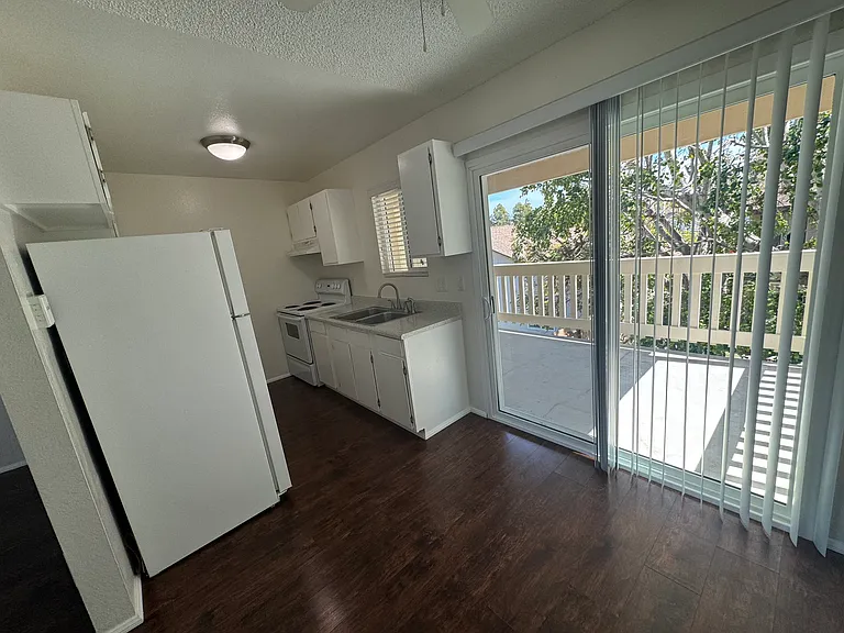 Magnolia Manor — Photo 13