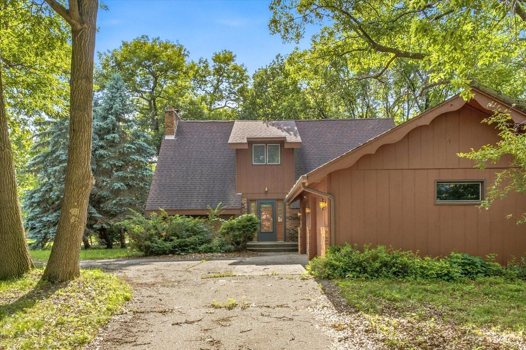 1817 Oregon Trl, Saint Cloud, MN - View 3
