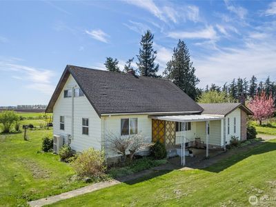 1011 E Boundary Road, Lynden, WA, 98264