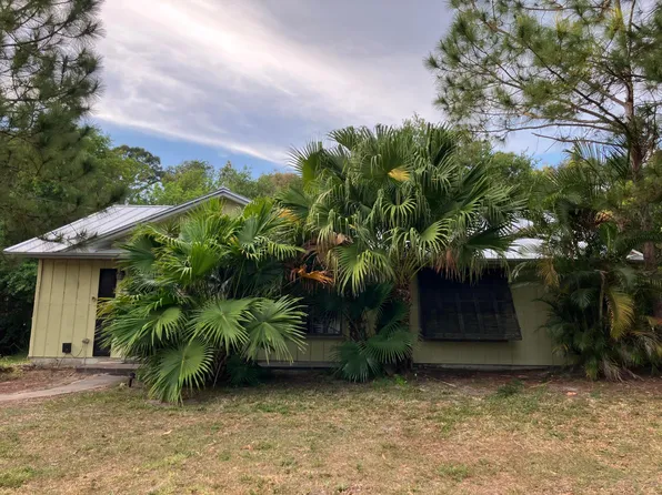 8925 22nd Street, Vero Beach, FL 32966