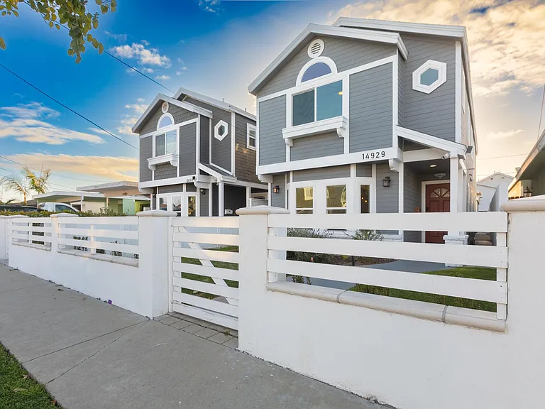 14929 Grevillea Ave — Photo 3