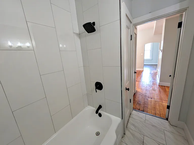 913 York St #2 — Photo 3