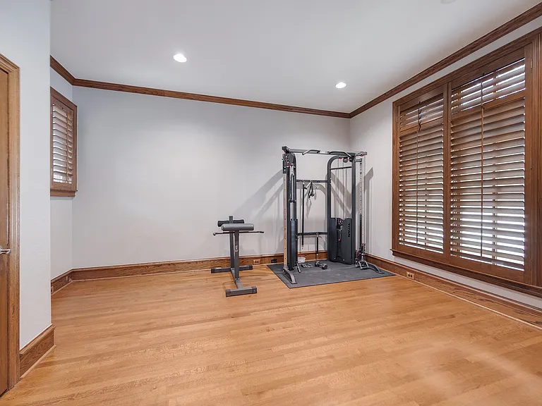 5619 Miramar Dr — Photo 16