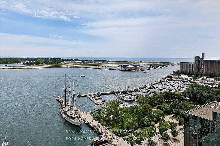 410 Queens Quay W #LPH6